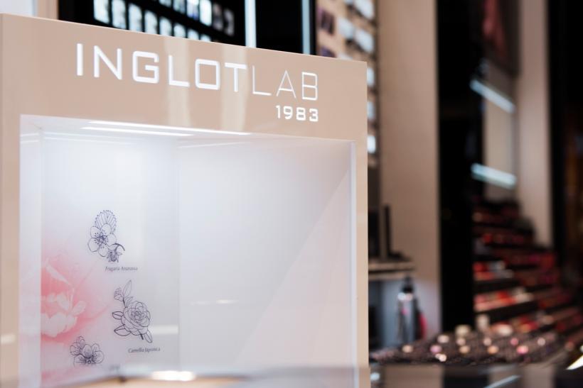 cworks, inglot